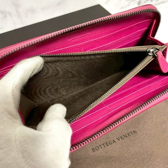 Authentic Bottega Veneta Intrecciato Nappa Zip Around Wallet Pink - Picture 6 of 9
